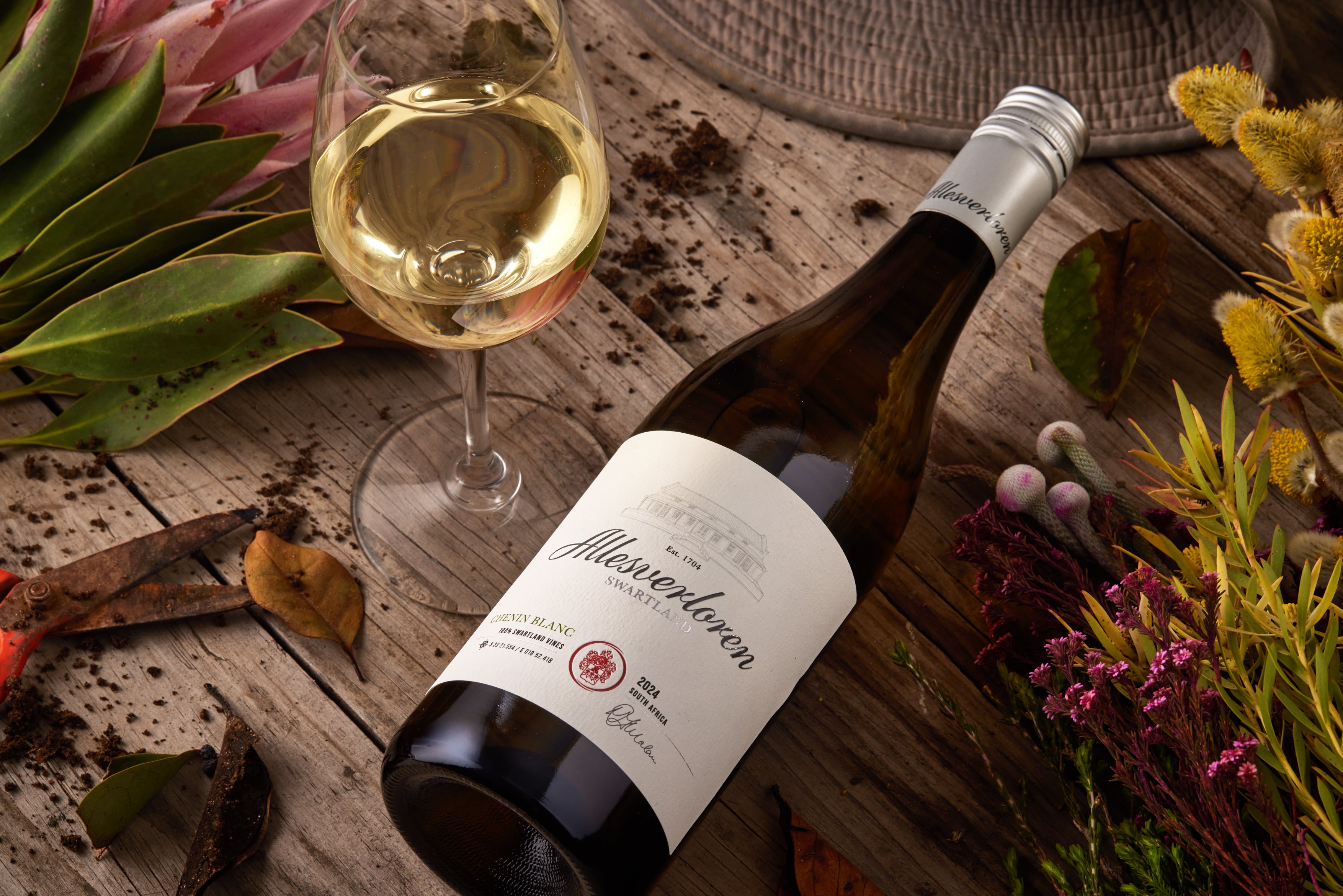 Load video: Allesverloren Chenin Blanc